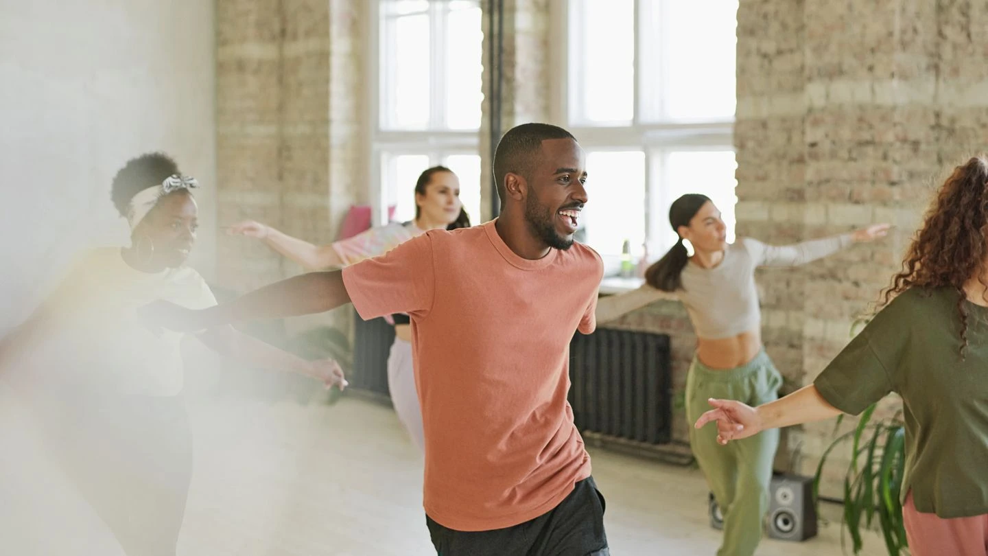 Make Hilarious Dance Videos with Your Friends